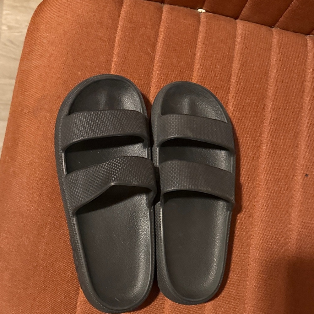 PINK Victoria's Secret Black Slide Sandals